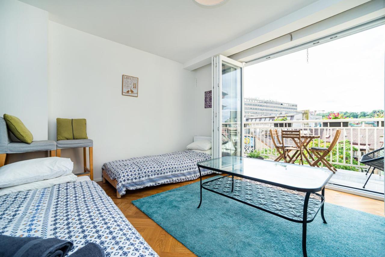 Central, Spacious, Modern 5 Bedrm Duplex W/Balcony 프라하 외부 사진